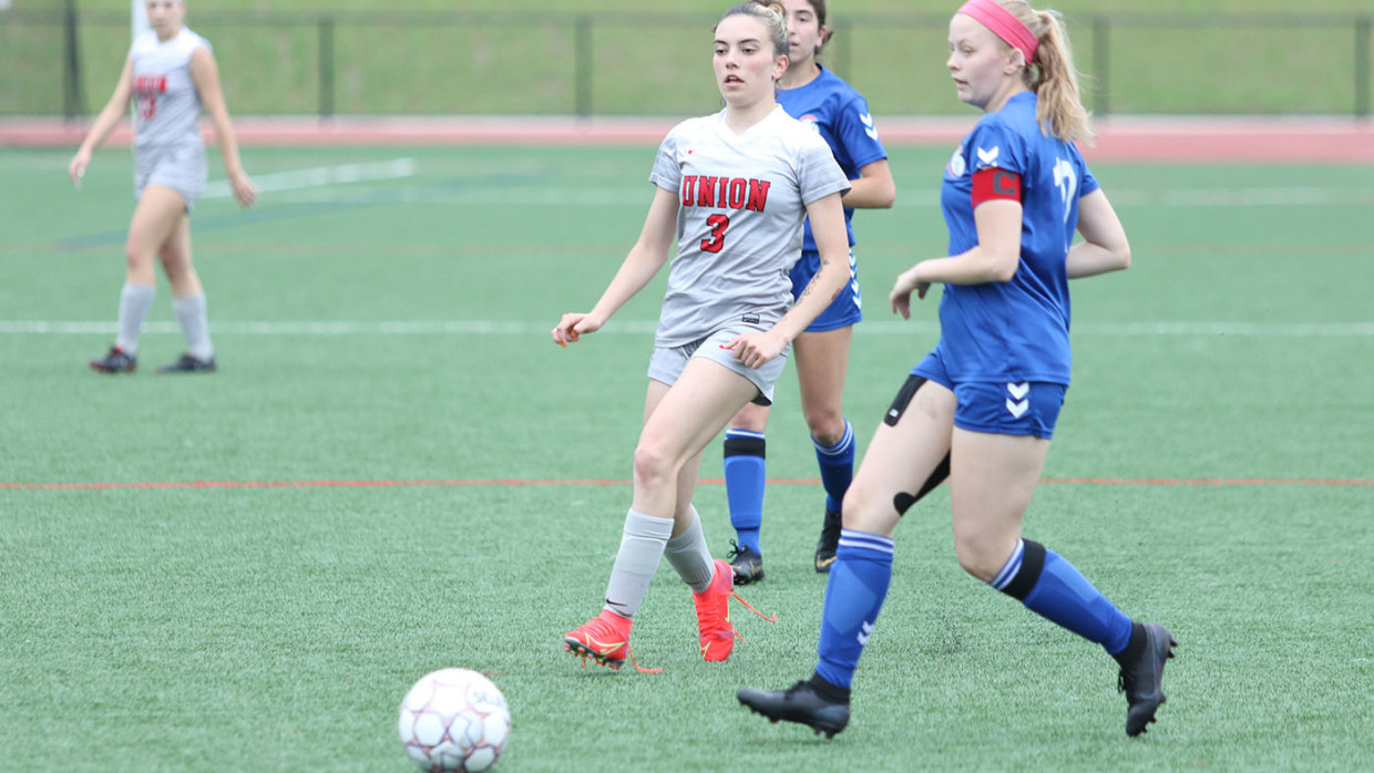 Owls Earn Victory In National Tourney To Close Out The Season